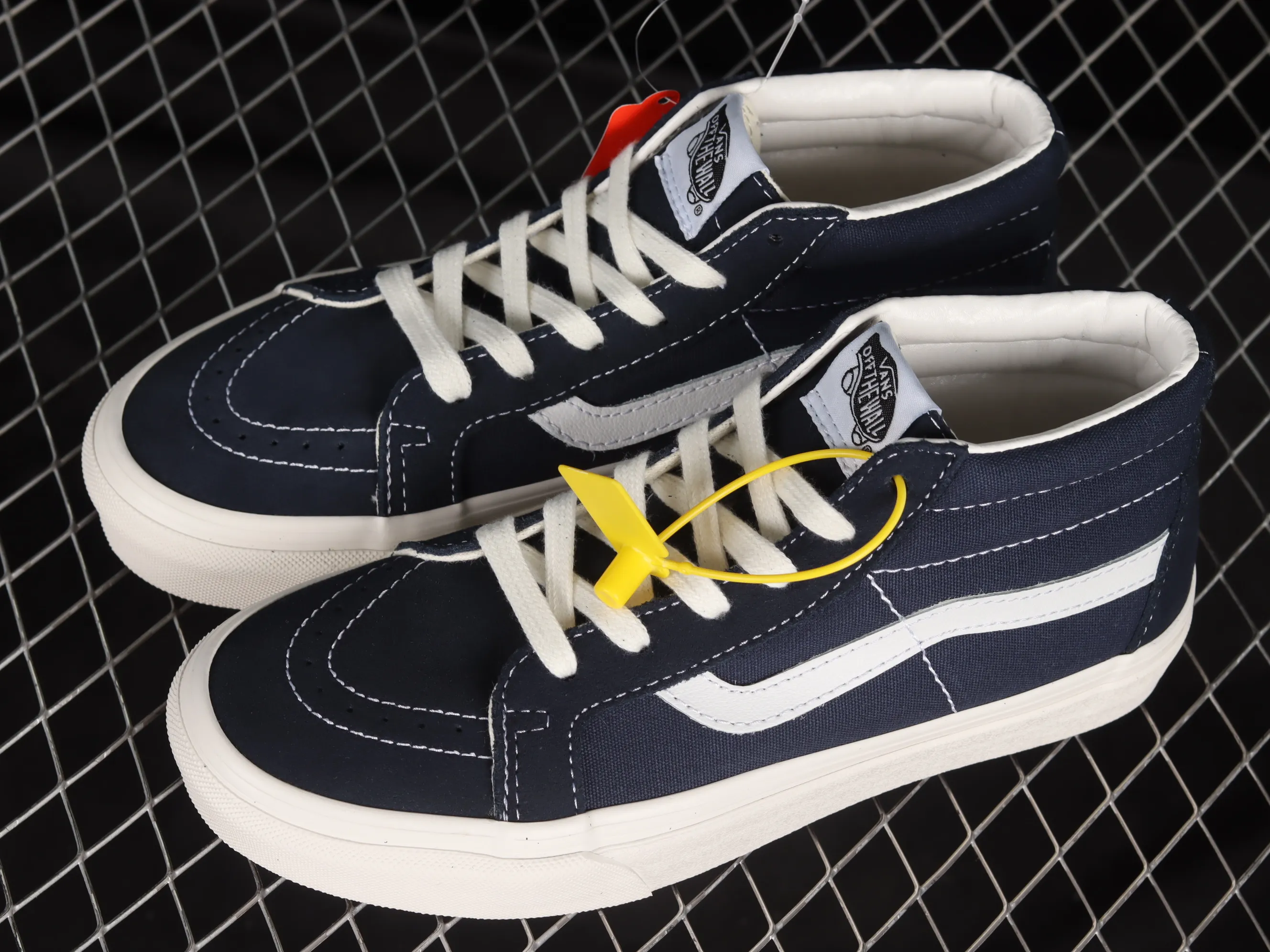 All categories Vans Vans series Vans Mid Vans China Vans Sk8-Mid Reissue Navy mid-top casual vulcanized canvas sneakers VN0A32QZ9G6